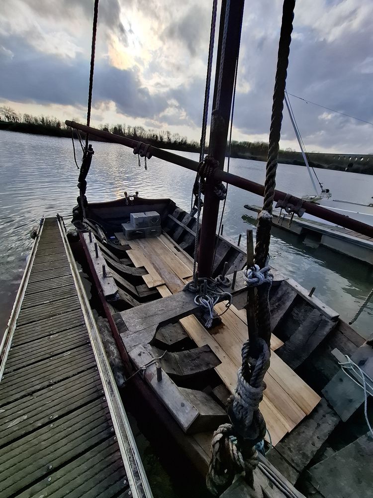 Mise en place de taquets, dames de nage et plancher.